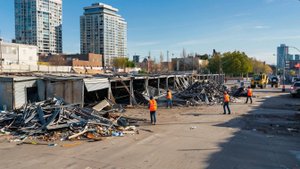 Поехал на снос гаражей а там 😱
