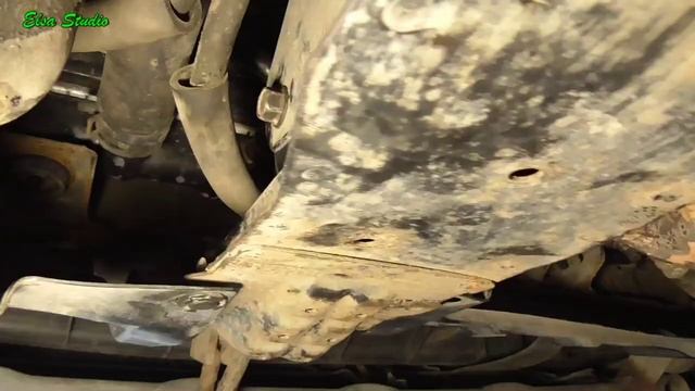 Замена передней подушки коробки Mitsubishi Outlander смотреть онлайн