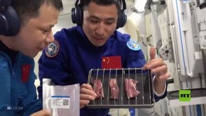 لأول مرة.. تحضير وجبة دجاج باستخدام فرن هواء ساخن "مبتكر" في الفضاء