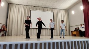 Отжигают студенты