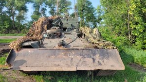 В Специальном ремонтно-восстановительном отряде «Оскол» ждёт СВОего часа мастерская на... гусеницах