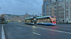 Трамваи «Львёнок-Москва» на автономном ходу. Новый маршрут №90 в Москве, ноябрь 2025 года