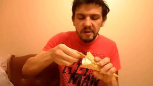 ОБЖОР НА МОРОЖЕНОЕ ОТ КАЖДЫЙ ДЕНЬ ВАНИЛЬНОЕ В ВАФЕЛЬНОМ РОЖКЕ