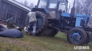 МТЗ 82,замена камеры заднего колеса