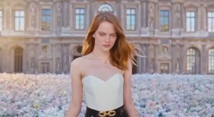 Emma Stone .