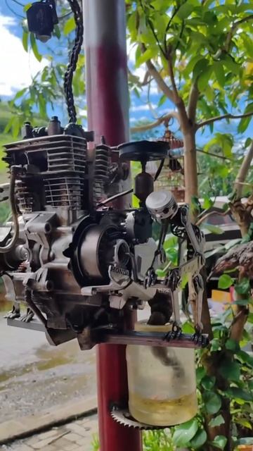 Стимпанк робот с двигателем хонда