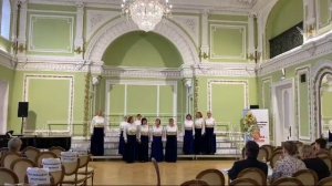 Пою на конкурсе с ансамблем.Квартет с композицией "Криницы" композитора А.Эшпая.1-е место.🎉