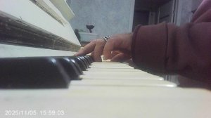 Пианино: импровизация на тему "Чижик-Пыжик"