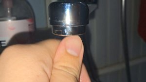 Слабый напор воды в кране или душе - очень частая причина потери напора струи воды