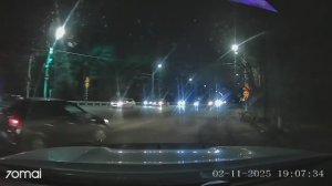 Как можно на ровном месте ушататься в ДТП...