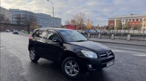 Toyota Rav 4 2010 год