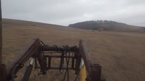 Трактора🚜 Т-16.Т-40 вывозим остатки сена в рулонах.5 ноября 20225 год Иркутская область село Молька