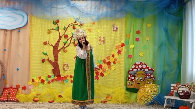 Песня Наливное яблочко исполняет Екатерина Константиновна Харченко 2_5192685172478213876