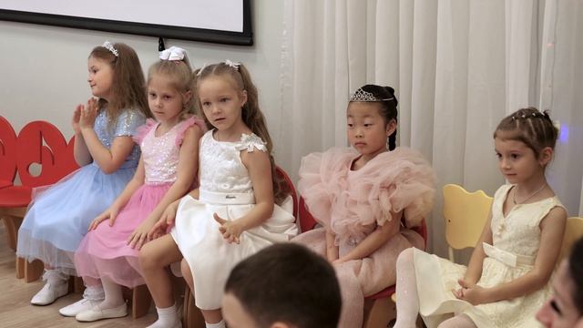Выпускной утренник в детском саду.