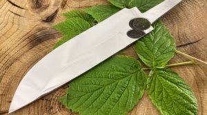 Полированные клинки ножей