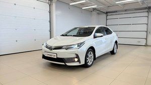 Toyota Corolla, 2017 год