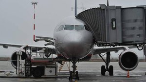 Временные ограничения на работу сняли в аэропорту Саратова