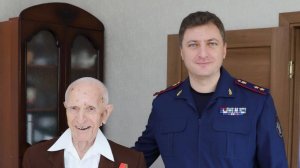 Руководитель СКР по краю навестил ветерана Великой Отечественной войны Алексея Васильевича Горяинова