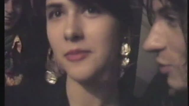 Янг Ганз, бэкстейдж с Юлей, Гайсенком и Ящером. 1992 смотреть онлайн