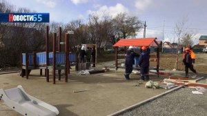 Фитнес на улице. В Луговом готовится к открытию универсальная спортивная площадка