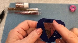 Кулон из родонита