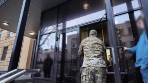 ФСБ задержала подозреваемого в госизмене москвича