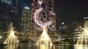 Башня Бурдж Халифа и фонтаны!