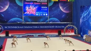 на выступление у племянницы