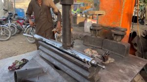 Пакистанские мастера - Ремонт погнутой гидравлического штанги грузовика