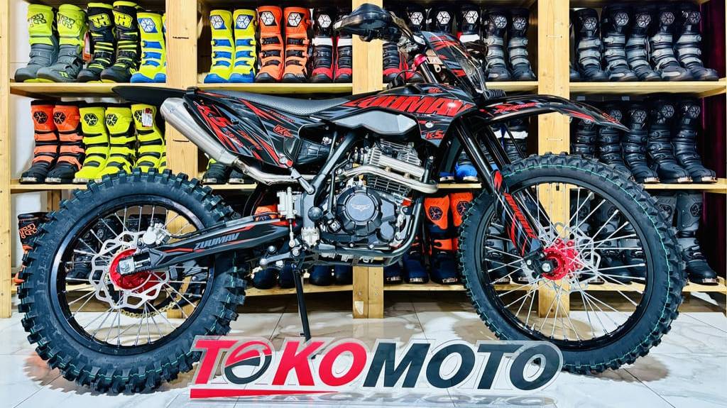 Мотоцикл эндуро ZUUMAV K5 CB300F красный