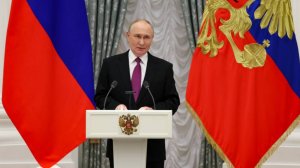 Вручение госнаград в Кремле: кого наградил Путин в День народного единства