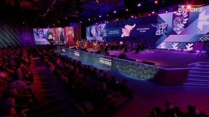 Ансамбль народной музыки и Вера Булышева исполняют народную песню Республики Коми