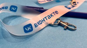 Изготовление прозрачных лент для бейджей с логотипом