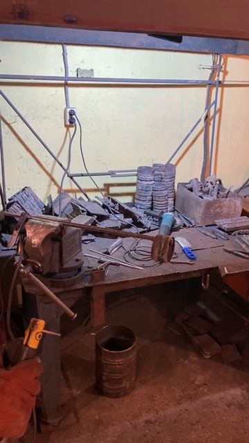 Наш сварщик учится смотреть онлайн