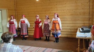 Народный этнографический коллектив "Русалица" - "У всех мужья молодыя"