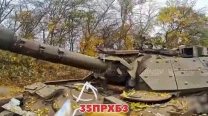 Операторы БЛА 35 гвардейского полка РХБЗ 35 армии группировки войск _Восток_ уничтожают технику прот