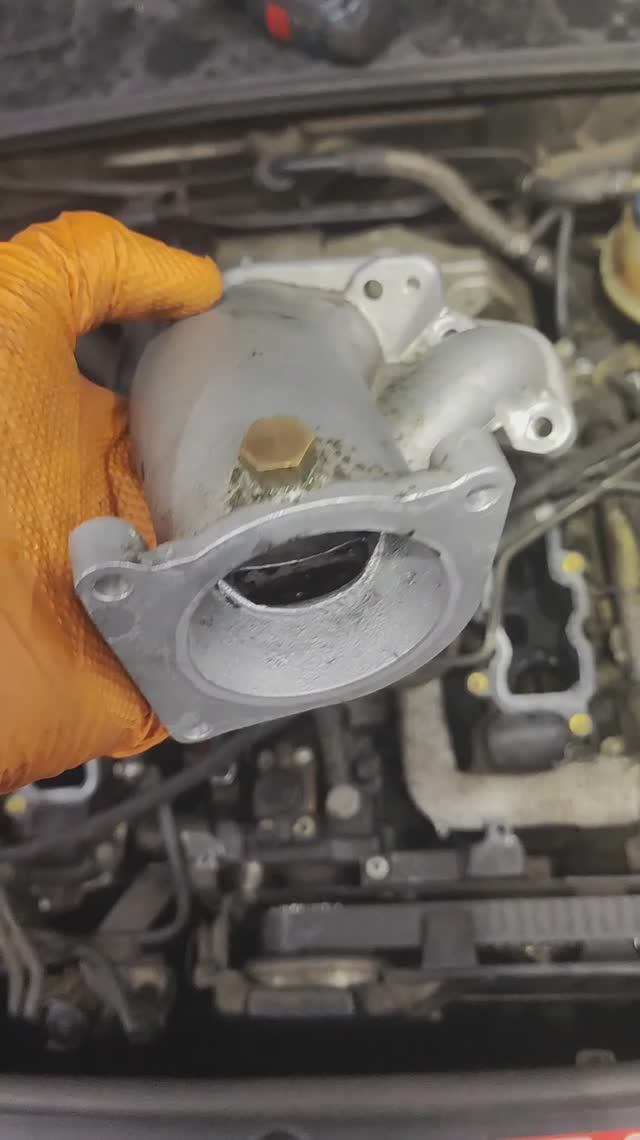 Audi A6C6 3.0 TDI одна из причин неисправности системы ЕГР смотреть онлайн