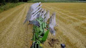 Новый навесной полнооборотный плуг Amazone Teres 300