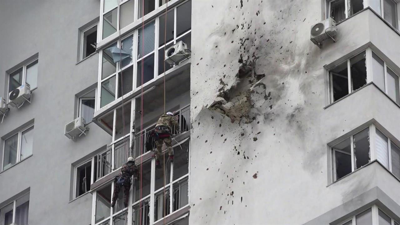 ВСУ ударили беспилотниками по жилым домам в Волгограде