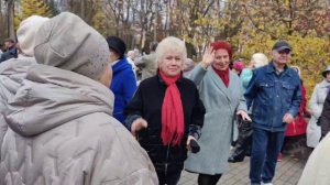 Дарите женщинам цветы....... 02.11.25 Гомель парк Луначарского 🥰💫