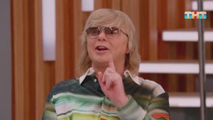 «В моем подъезде жили фанатки»: Андрей Григорьев-Аполлонов рассказал о преследованиях фанатов