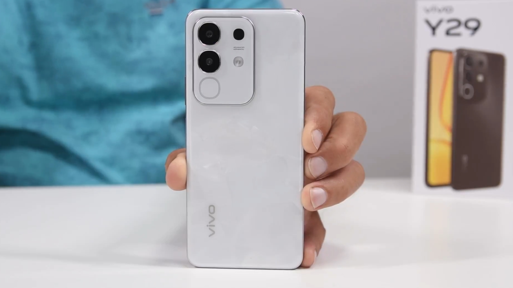 Vivo Y29. Совсем недорогой смартфон с особенностями  / Арстайл /