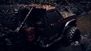 Умопомрачительная битва с бездорожьем в грязи Crossrc EMO X5 4x4