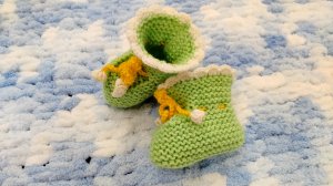 Учу новоиспечённую бабушку вязать😀 Подарочек готов🧶❤️