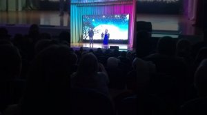 Внучка поет// архив