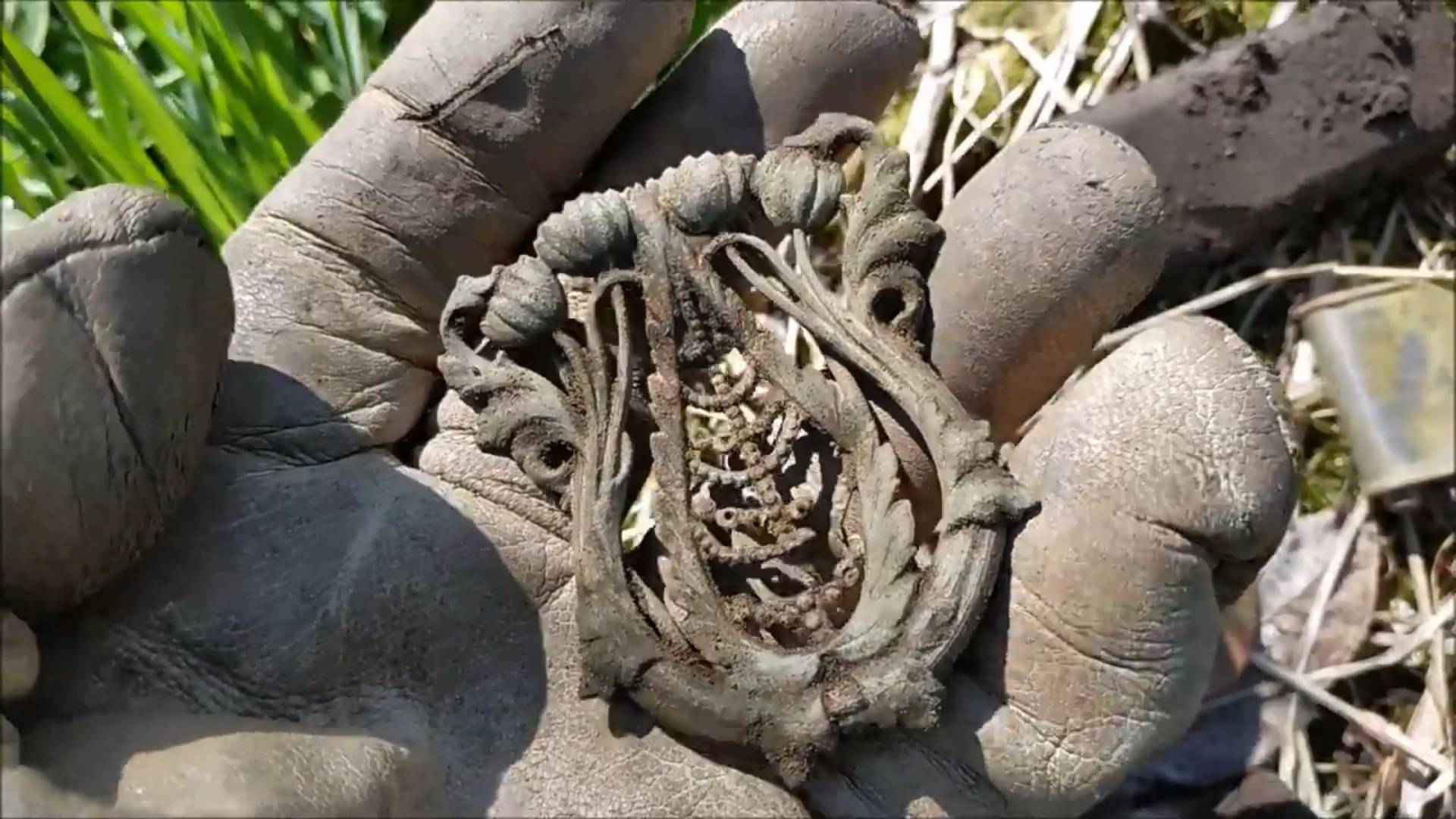 АРХИВ. Приятные находки из шурфа.