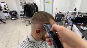 Мужская стрижка машинкой / fade