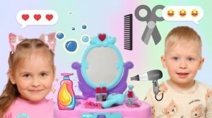 😍 ДЕТИ ИГРАЮТ 😱 В ПАРИКМАХЕРСКУЮ ✂️ ВЕСЕЛЫЕ ИСТОРИИ ДЛЯ ДЕТЕЙ  😂