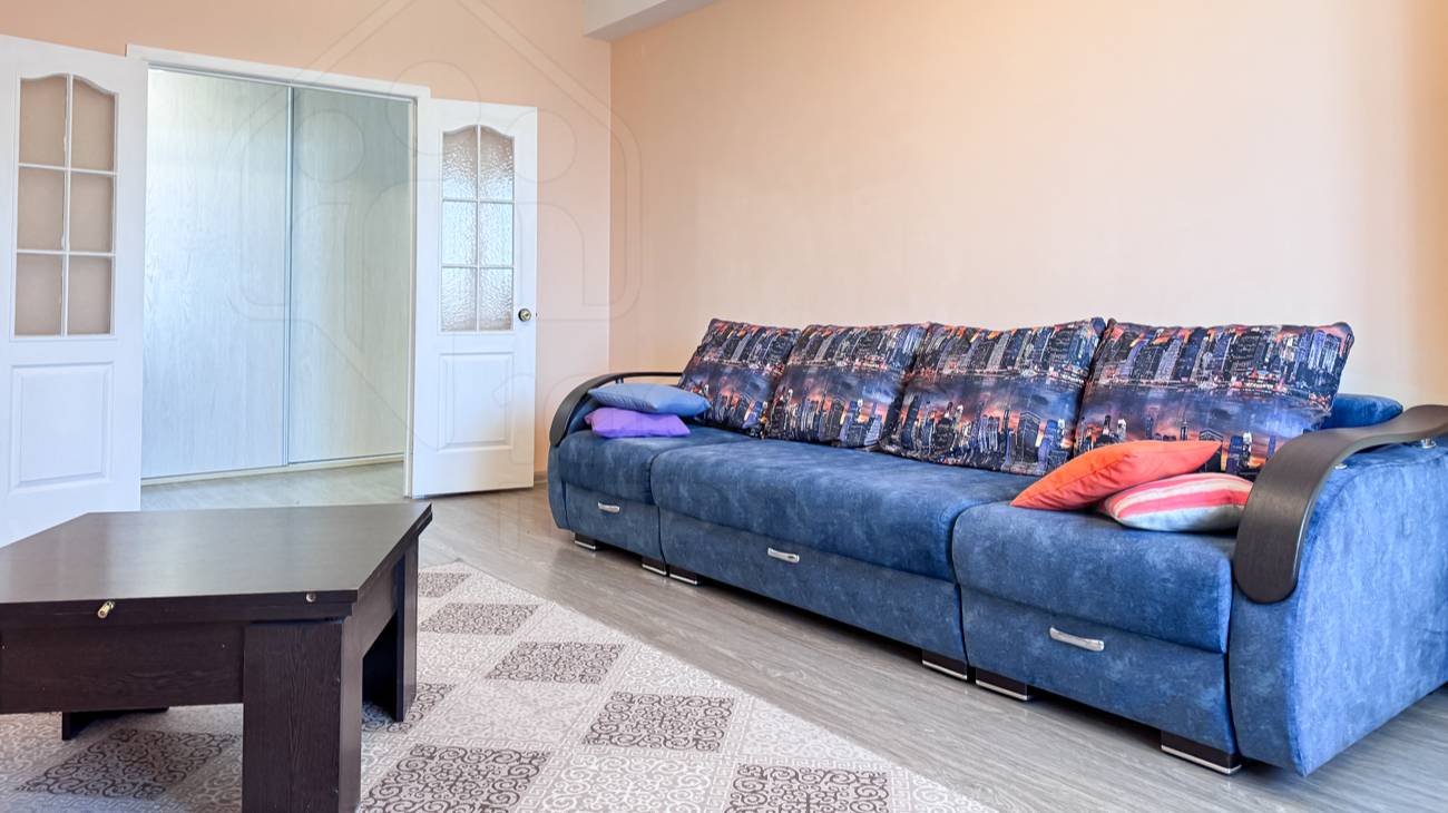 Рум-тур по 3-к квартире по адресу: ул. Ржанова, 1/2 (аренда, Иркутск) смотреть онлайн