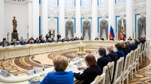 Путин поручил скорее подготовить проект Стратегии нацполитики до 2036 года